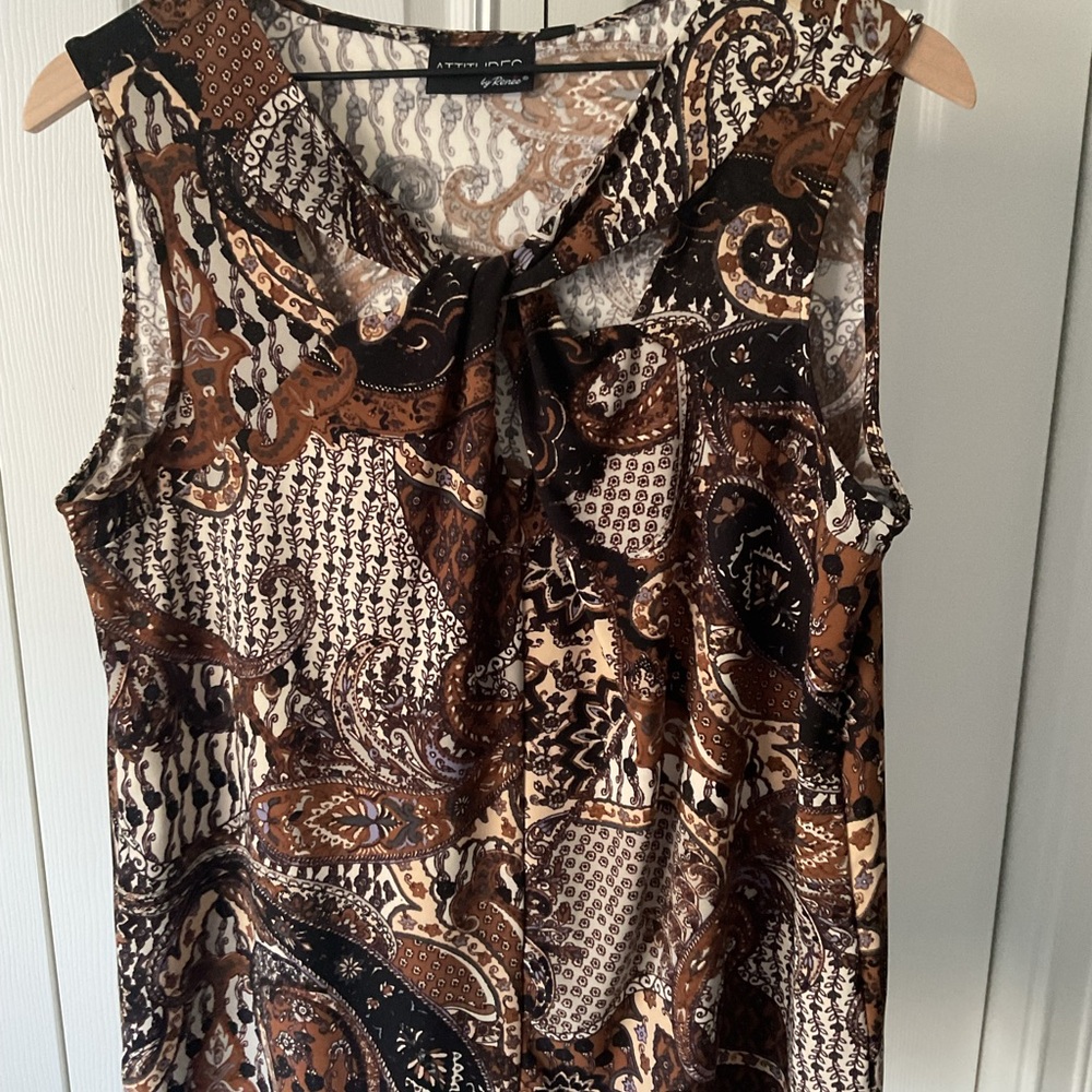 Attitudes by Renee Brown Paisley Sleeveless Tie-Neck Top